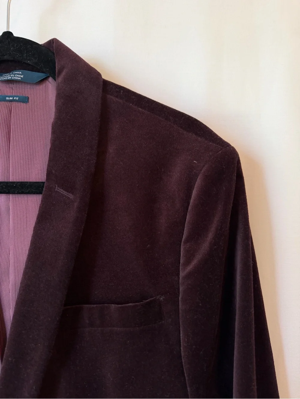 Perry Ellis Men's Velvet Blazer in Deep Wine